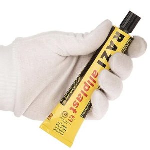 چسب رازی 50 میلی لیتر، چسبی ایده‌آل برای چسباندن چوب، پلاستیک، فلز و بیشتر. با خشک شدن سریع و چسبندگی فوق‌العاده.